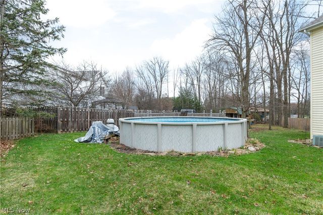 10406 Village Drive, Garrettsville, OH 44231