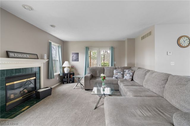 10406 Village Drive, Garrettsville, OH 44231