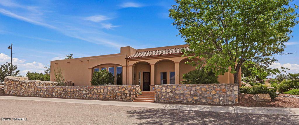 3645 Midnight Ridge Drive, Las Cruces, NM 88011