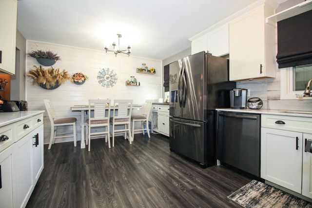 6912 Colorado Street, Merrillville, IN 46410