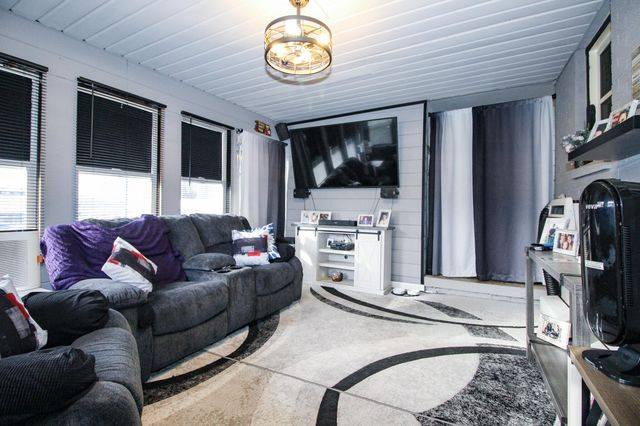 6912 Colorado Street, Merrillville, IN 46410