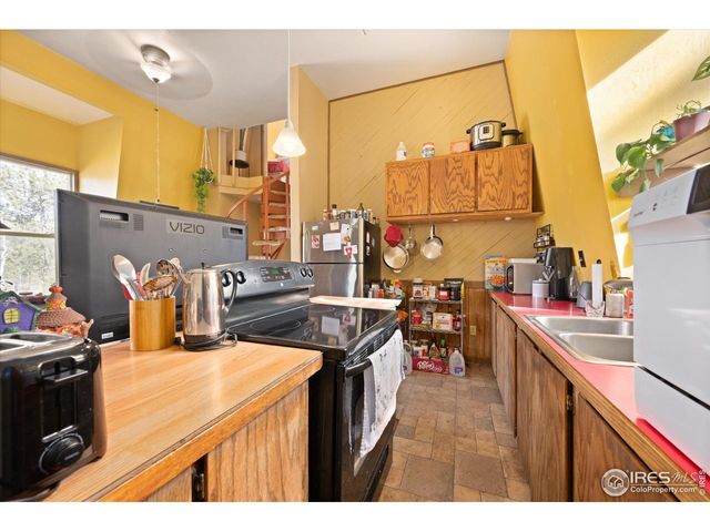 156 Mountain Meadow Ln, Bellvue, CO 80512