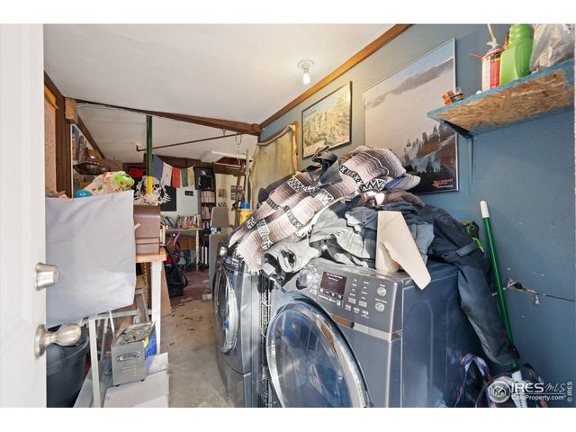 156 Mountain Meadow Ln, Bellvue, CO 80512