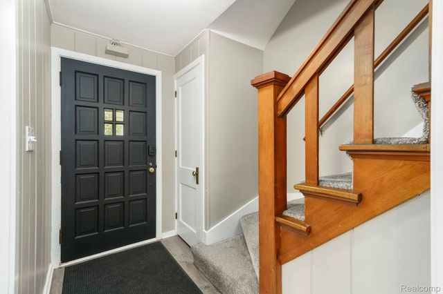 5721 Corunna Avenue, Independence Charter Township, MI 48346