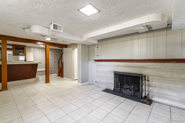 5721 Corunna Avenue, Independence Charter Township, MI 48346