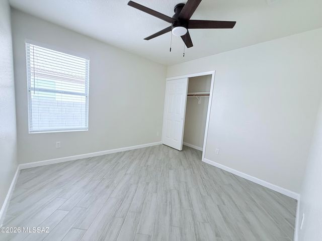 7178 W Hunnington Drive, Tucson, AZ 85743