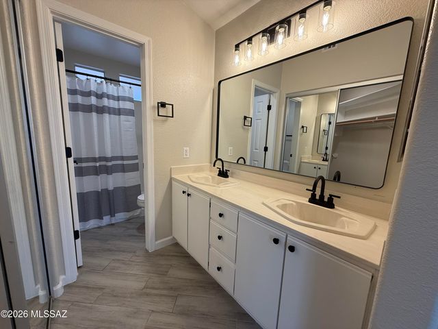 7178 W Hunnington Drive, Tucson, AZ 85743