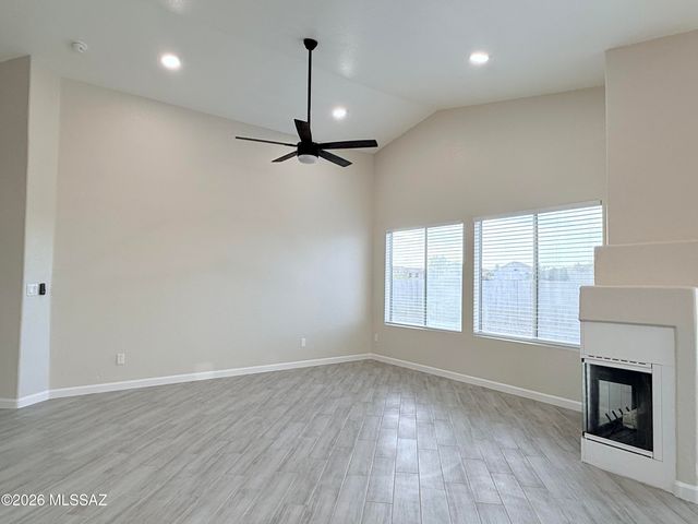 7178 W Hunnington Drive, Tucson, AZ 85743