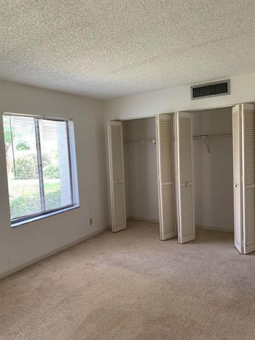 150 Pineview Road I4, Jupiter, FL 33469