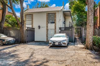4427 Holland Avenue 203, Dallas, TX 75219