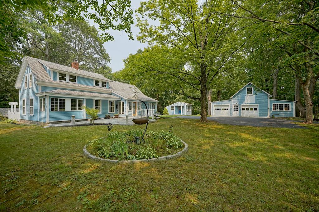 299 Exeter Road, Hampton Falls, NH 03844