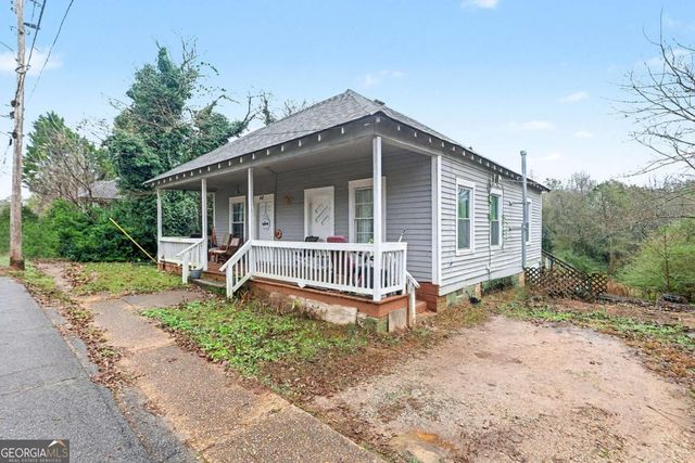 48 Maple Street, Grantville, GA 30220