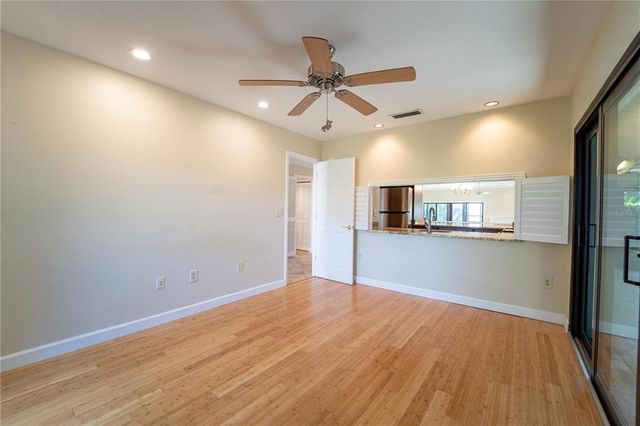 4802 KESTRAL PARK CIRCLE 22, Sarasota, FL 34231