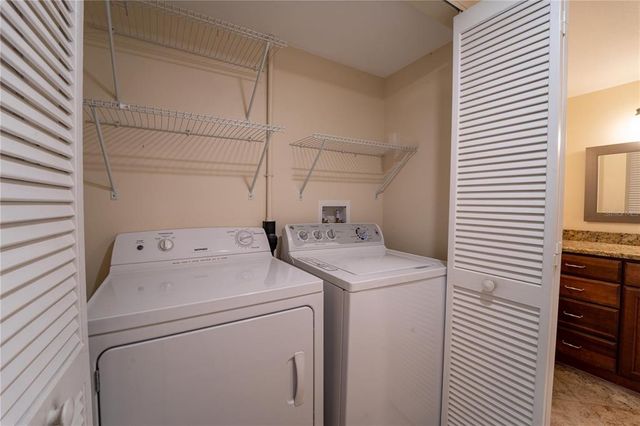4802 KESTRAL PARK CIRCLE 22, Sarasota, FL 34231
