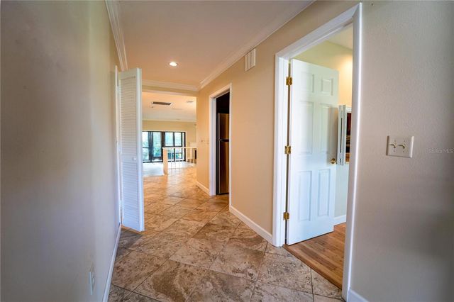4802 KESTRAL PARK CIRCLE 22, Sarasota, FL 34231