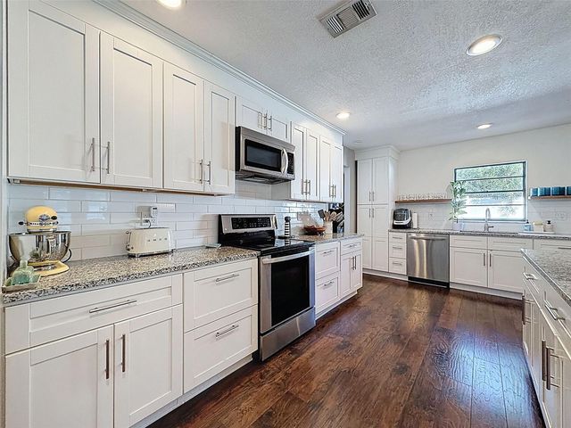 7813 RIVER RIDGE DRIVE, Temple Terrace, FL 33637