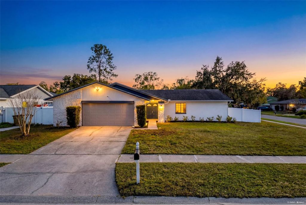 7813 RIVER RIDGE DRIVE, Temple Terrace, FL 33637