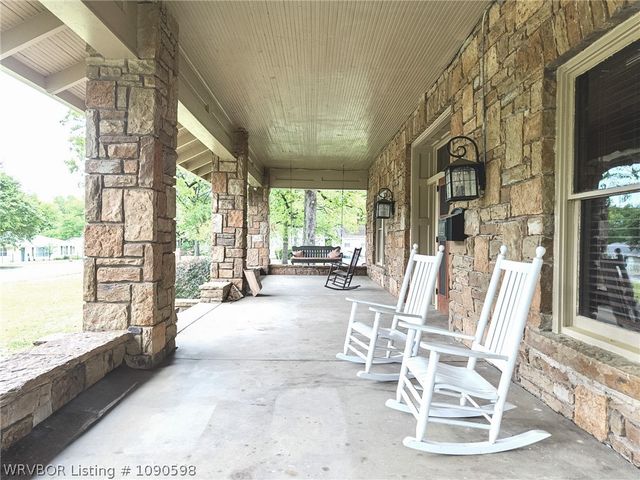 2122 S W Street, Fort Smith, AR 72901