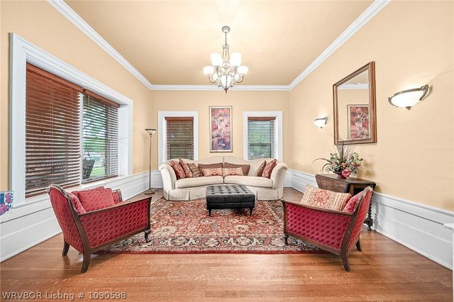 2122 S W Street, Fort Smith, AR 72901