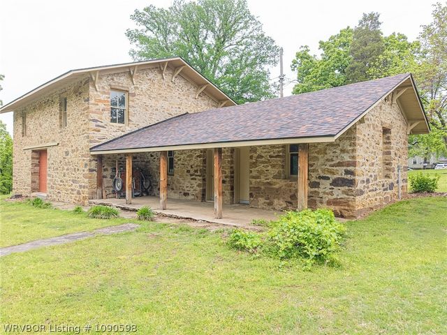 2122 S W Street, Fort Smith, AR 72901