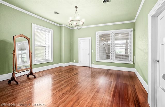 2122 S W Street, Fort Smith, AR 72901