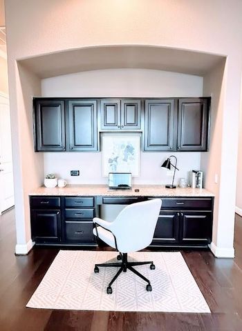 5900 Lipan Apache BND, Austin, TX 78738