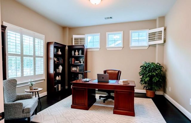 5900 Lipan Apache BND, Austin, TX 78738