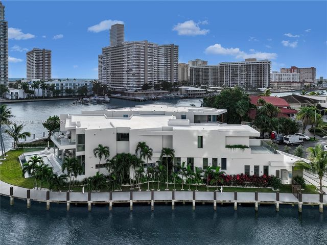 501 Palm Dr, Hallandale Beach, FL 33009