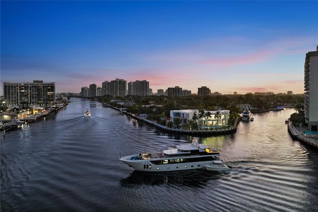 501 Palm Dr, Hallandale Beach, FL 33009