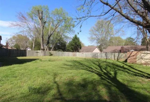 4162 OLD VILLAGE LN, Memphis, TN 38125