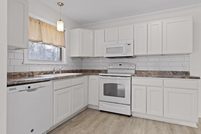 6010 Ridgeview Circle, Hixson, TN 37343