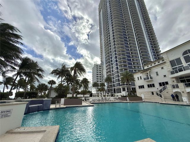 4775 Collins Ave 1601, Miami Beach, FL 33140