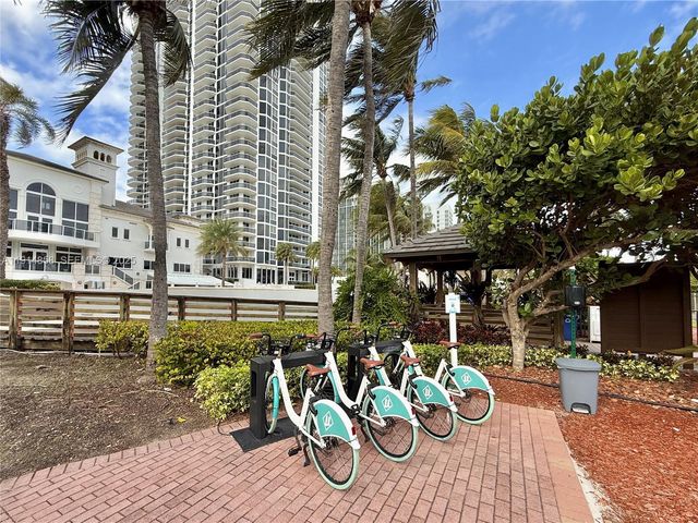 4775 Collins Ave 1601, Miami Beach, FL 33140