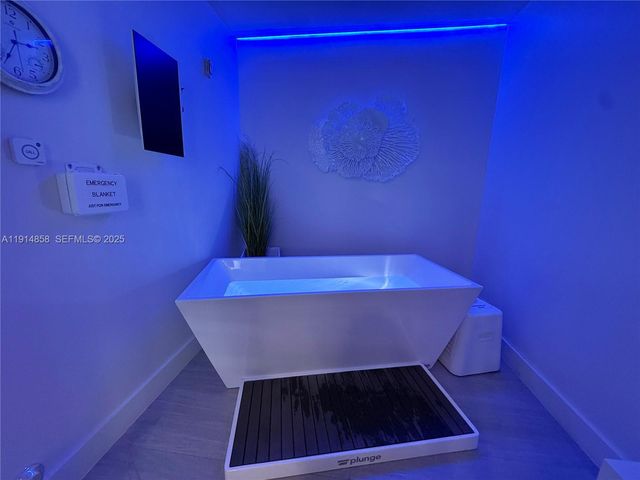 4775 Collins Ave 1601, Miami Beach, FL 33140