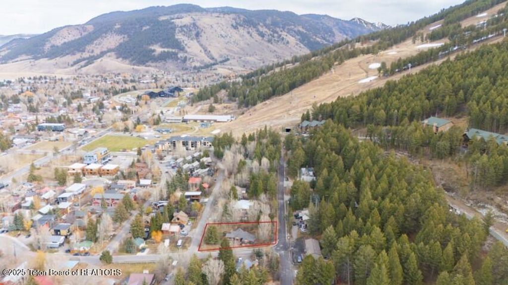 750 S MILLWARD Street, Jackson, WY 83001 photo 9
