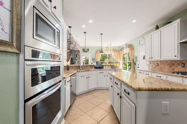 6907 Harvest Glen Drive, Humble, TX 77346
