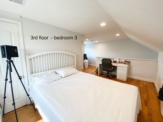 28 Woodruff Ave 28, Medford, MA 02155