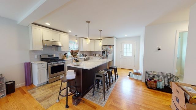28 Woodruff Ave 28, Medford, MA 02155