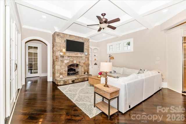 8100 Skye Lochs Drive, Waxhaw, NC 28173