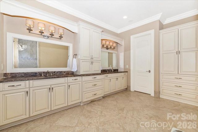 8100 Skye Lochs Drive, Waxhaw, NC 28173