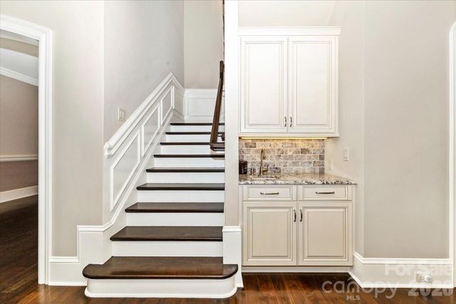 8100 Skye Lochs Drive, Waxhaw, NC 28173