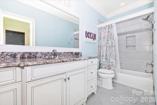 8100 Skye Lochs Drive, Waxhaw, NC 28173