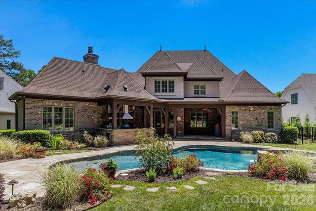 8100 Skye Lochs Drive, Waxhaw, NC 28173