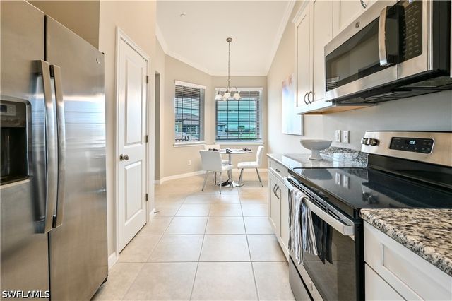 9386 Pocida CT 204, Naples, FL 34119