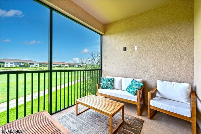 9386 Pocida CT 204, Naples, FL 34119