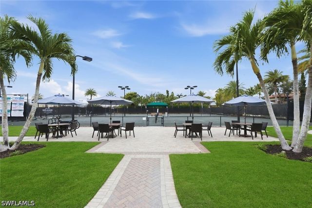 9386 Pocida CT 204, Naples, FL 34119