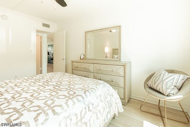 72 7th ST S 203, Naples, FL 34102