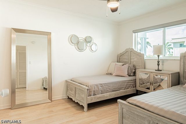 72 7th ST S 203, Naples, FL 34102