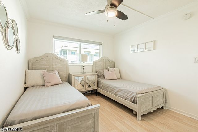 72 7th ST S 203, Naples, FL 34102