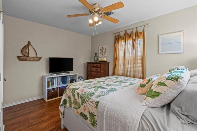 2805 Pine Street, Galveston, TX 77551